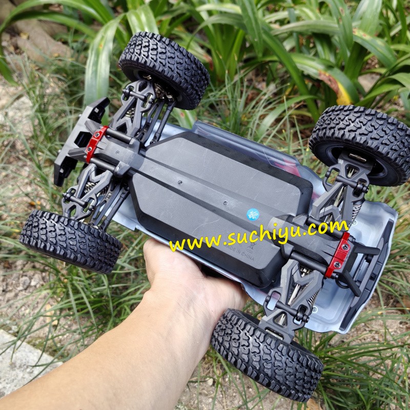ラジコンメカ　4 SCY-16103 RCカー4WD 1/16 2.4G高速車両オフロードトラック