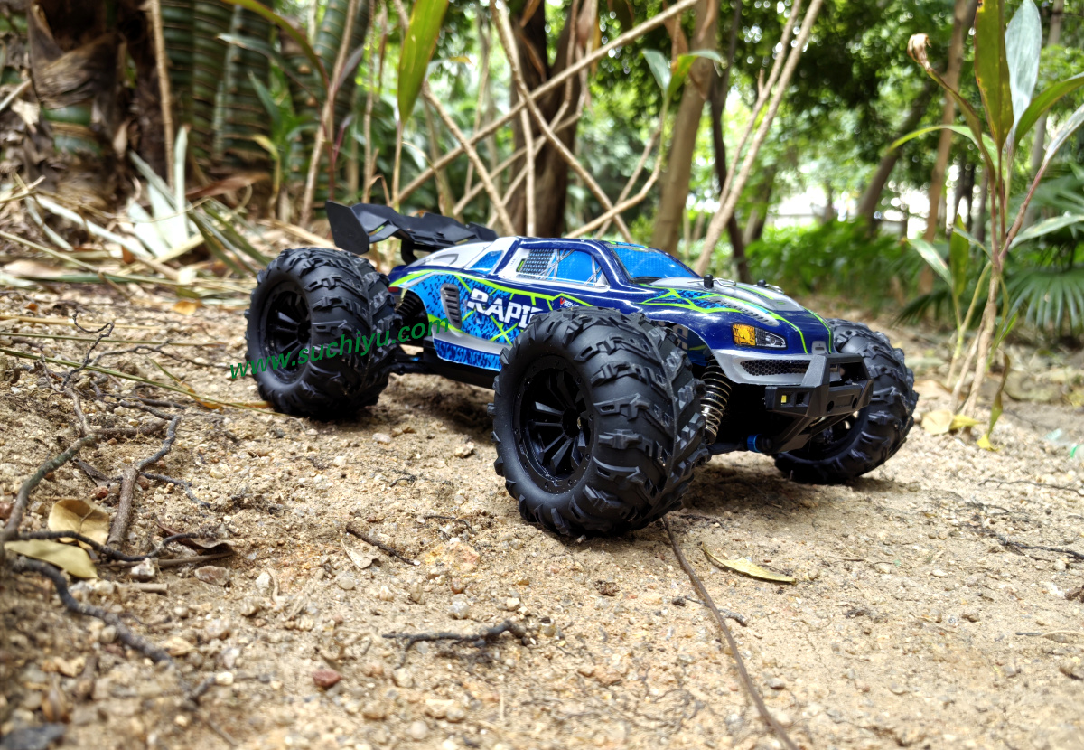 Suchiyu 16101 RC Car