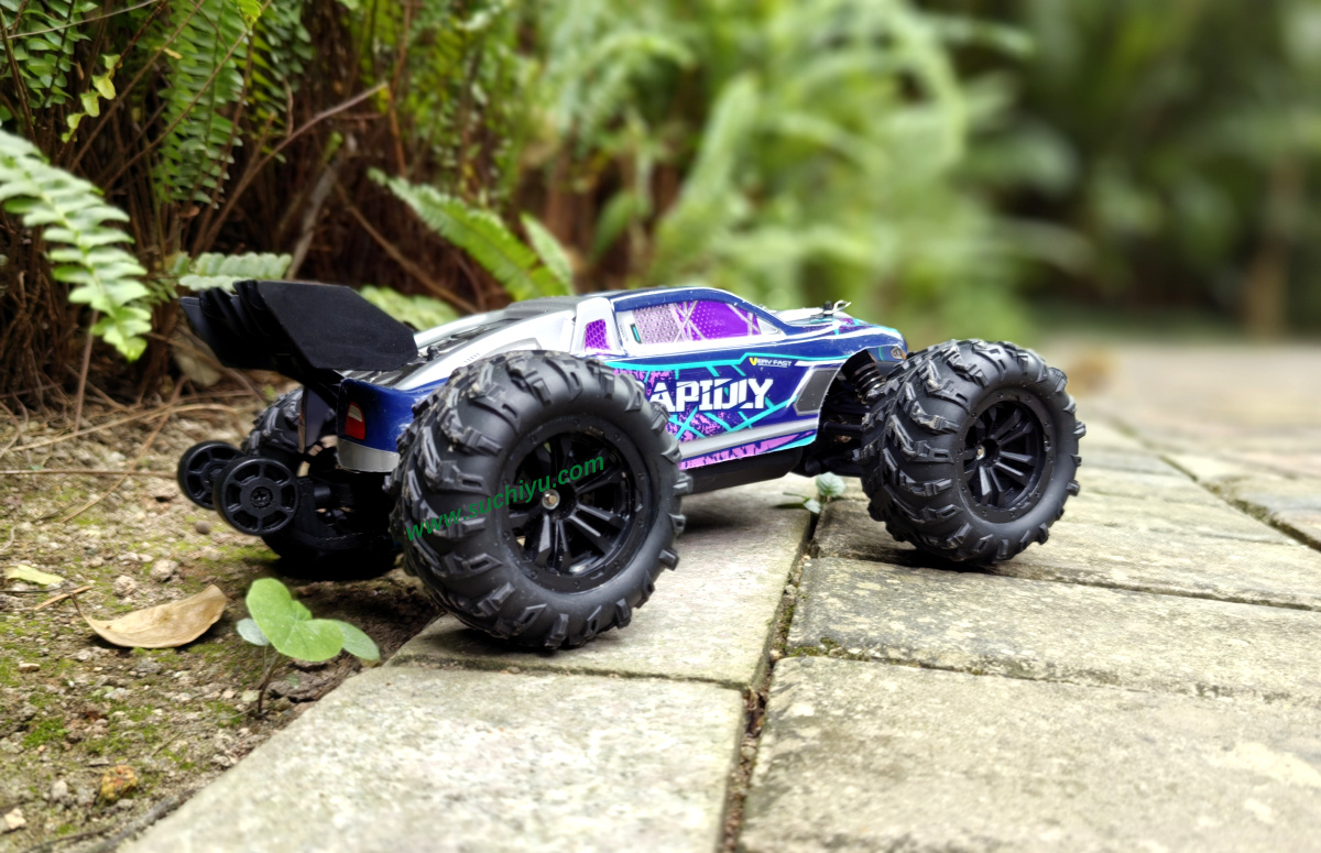 SCY 16101 RC Car