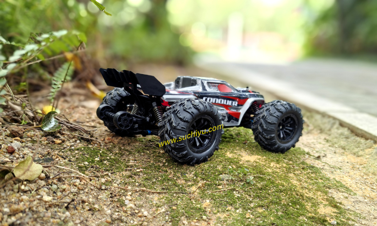 Suchiyu 16102 1/16 RC Car