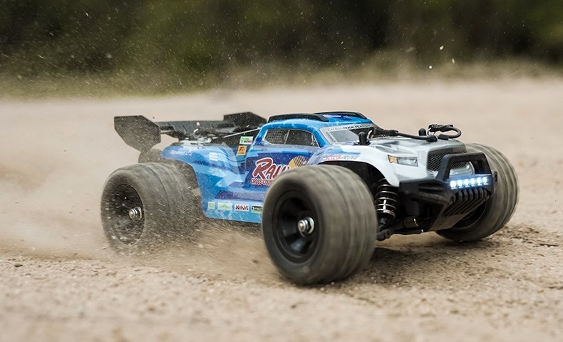 Suchiyu scy 18101 pro 1/18 2.4g 4wd high speed rc car